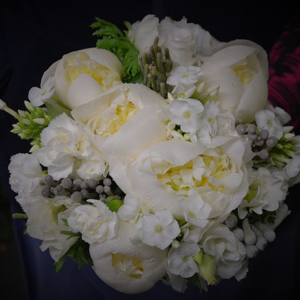 wedding flowers, bridal bouquet, white green
