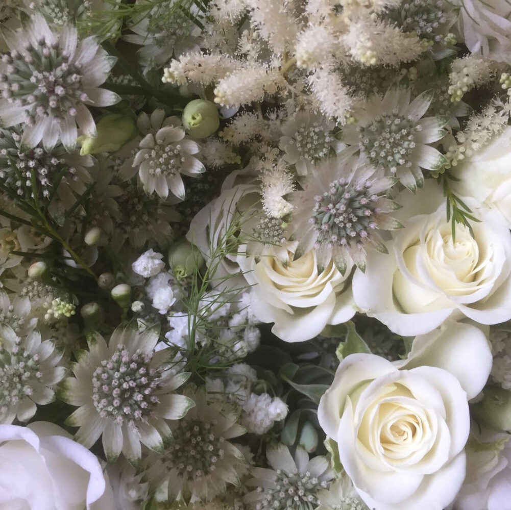 wedding flowers, bridal bouquet white green