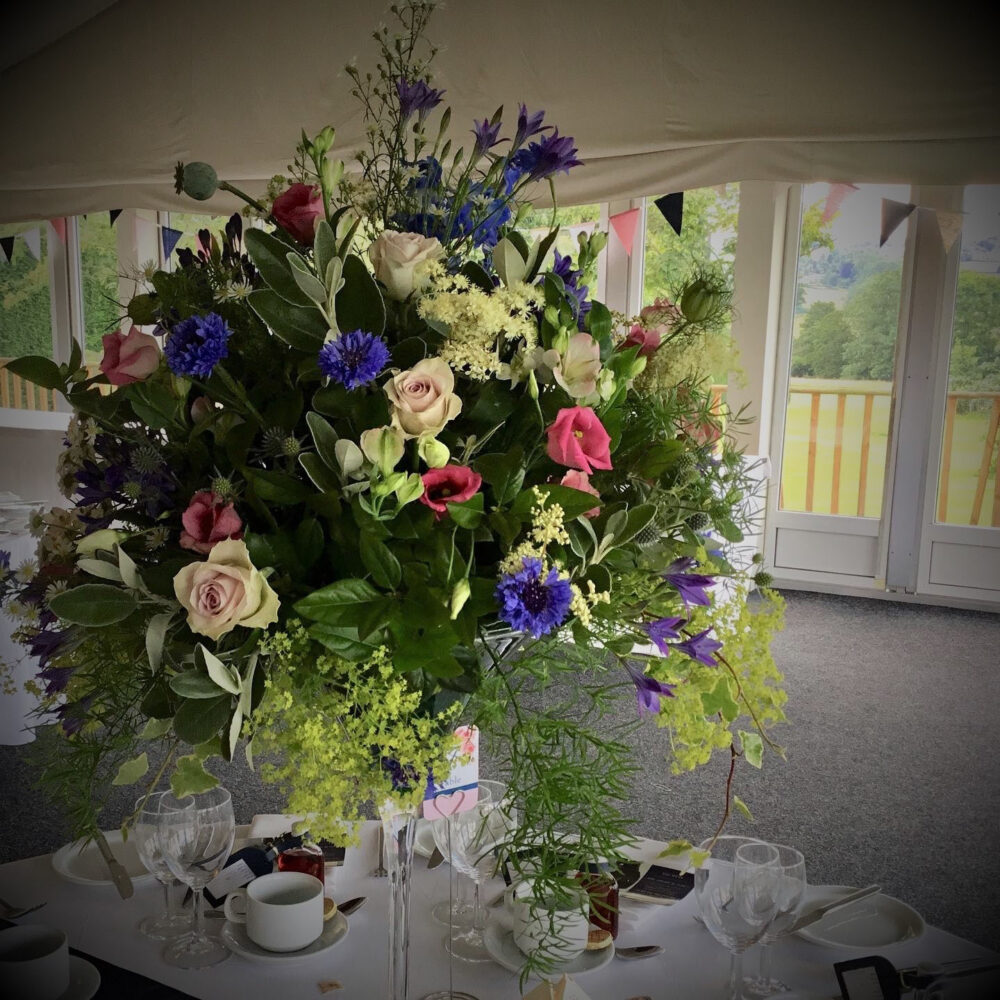 wedding flowers, vase, table, roses, pink purple green white